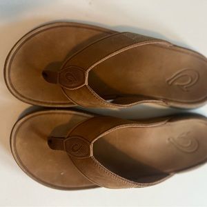 Qlukai sandals size 10 new